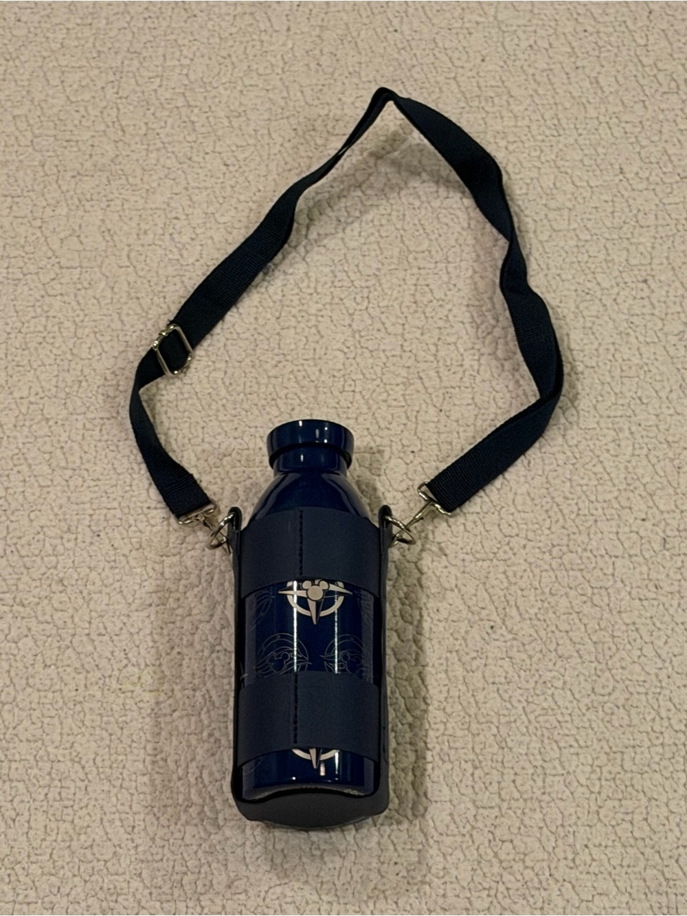 Disney Castaway Club Platinum Member 20oz Blue Stainless Bottle w/ Carrier